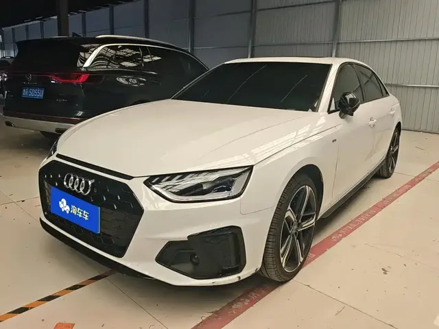 Audi A4L 2024 40 TFSI Luxury Dynamic