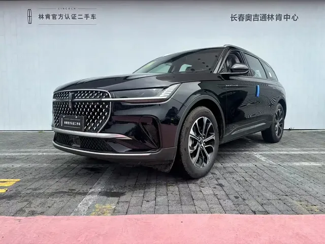 Lincoln Nautilus 2026 2.0T 4WD Luxury Edition