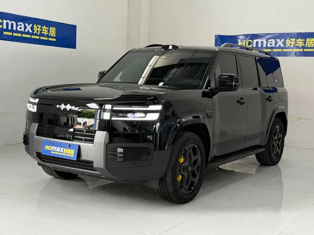Fang Cheng Bao Titanium 7 2025 AWD Base Model