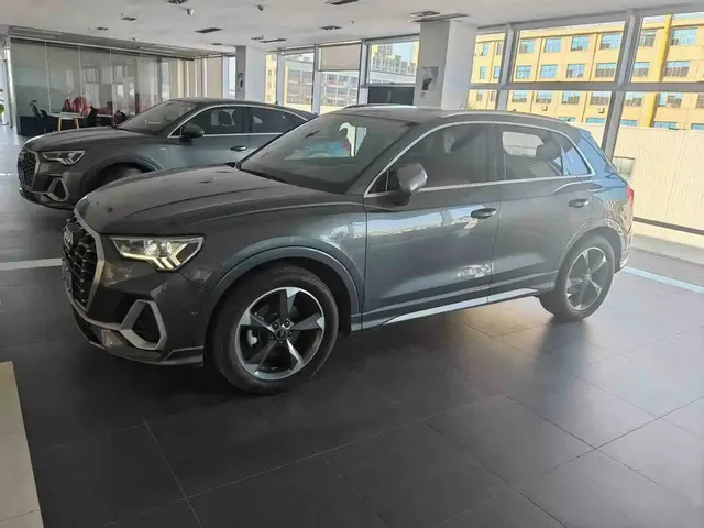 Audi Q3 2023 35 TFSI Fashion Dynamic (1.4T)