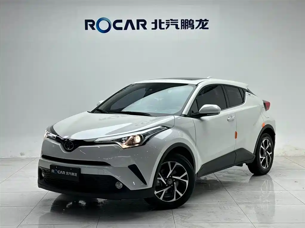 Toyota C-HR 2020 Model 2.0L Leading