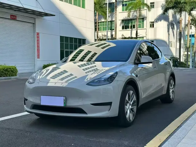 Tesla Model Y 2022 Facelift Rear-Wheel Drive Version