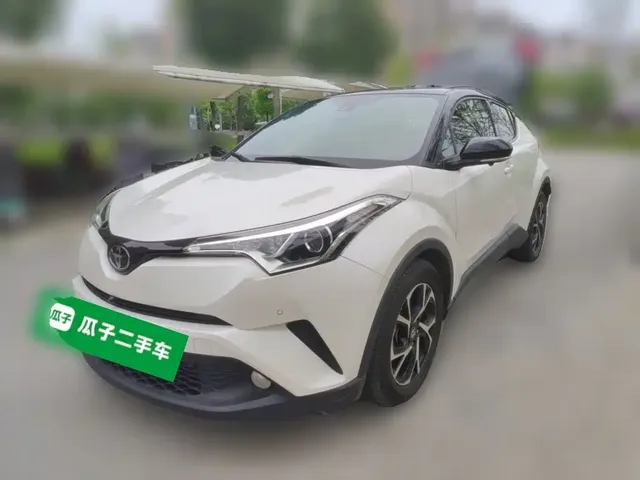 Toyota C-HR 2020 Model 2.0L Leading