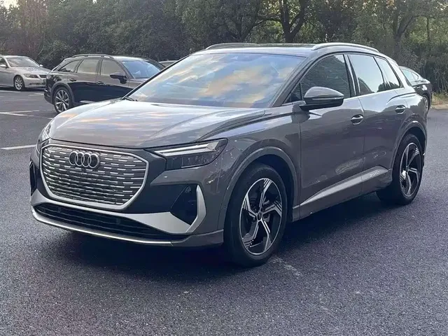 Audi Q4 e-tron 2024 40 e-tron Creation Edition
