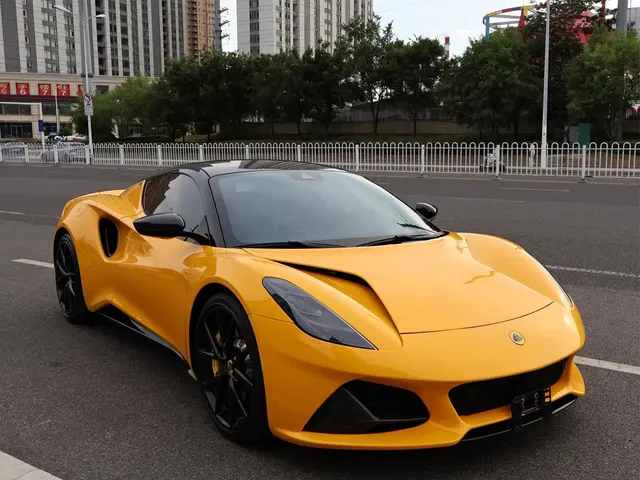 Lotus Cars EMIRA 2021 2.0T DCT First Edition