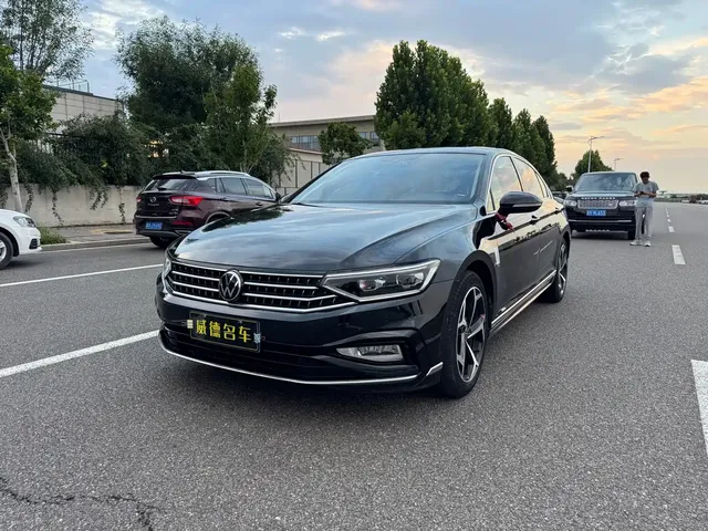 Volkswagen Magotan 2023 Model 2 Million Units Commemorative Edition 280TSI DSG Leading Version