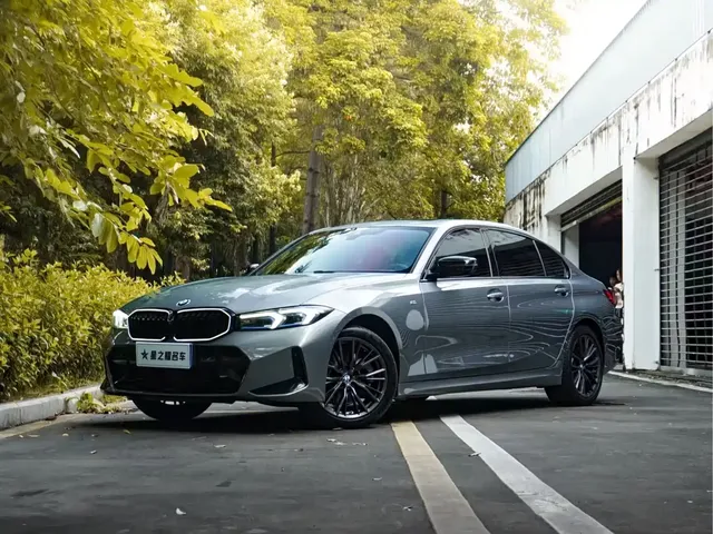 BMW 3 Series 2023 330Li M Sport Dark Night Package