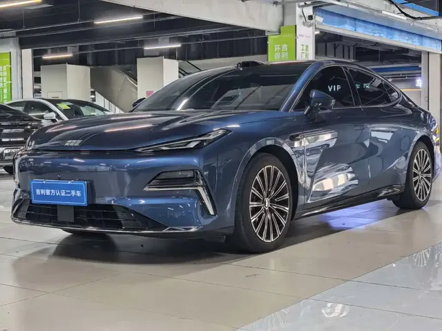Geely Galaxy Xingyao 8 2025 130km EM-P Starship Edition