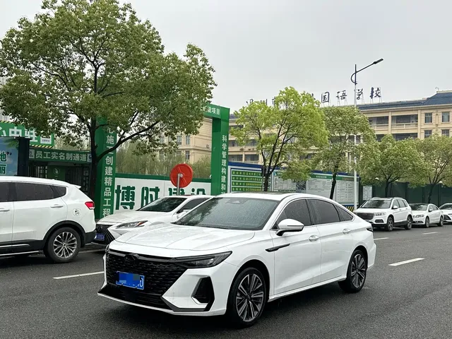 Chery Arrizo 8 2025 Model 1.6T DCT Smart