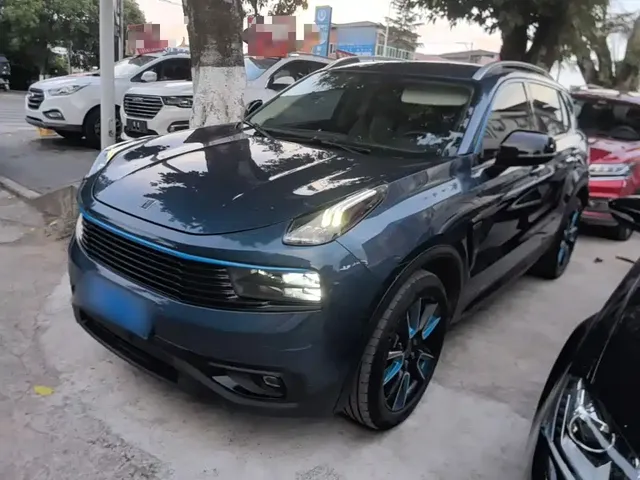 Lynk & Co 01 2017 2.0T 2WD Pro Shine Edition