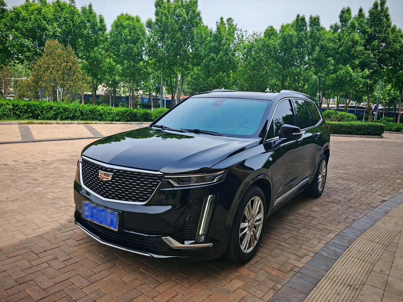Cadillac XT6 2022 2.0T 6-Seater 4WD Luxury 120th Anniversary Limited Edition
