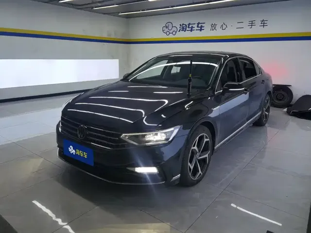 Volkswagen Magotan 2023 Model 2 Million Commemorative Edition 330TSI DSG Luxury