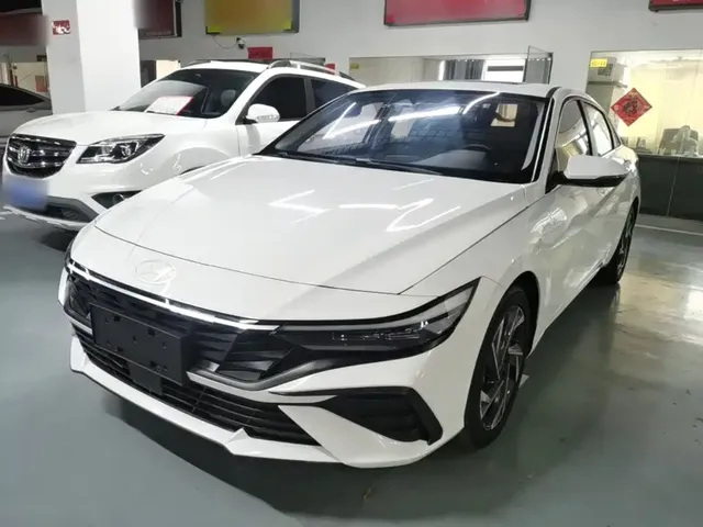 Hyundai Elantra 2023 Model 1.5L CVT LUX Premium Edition