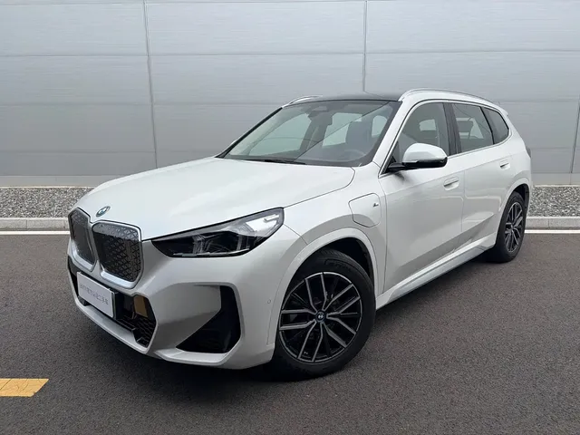 BMW iX1 2025 eDrive25L M Sport Package