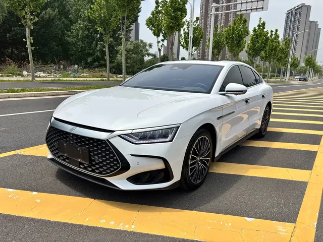 BYD Han 2022 DM-i 121KM Premium Edition
