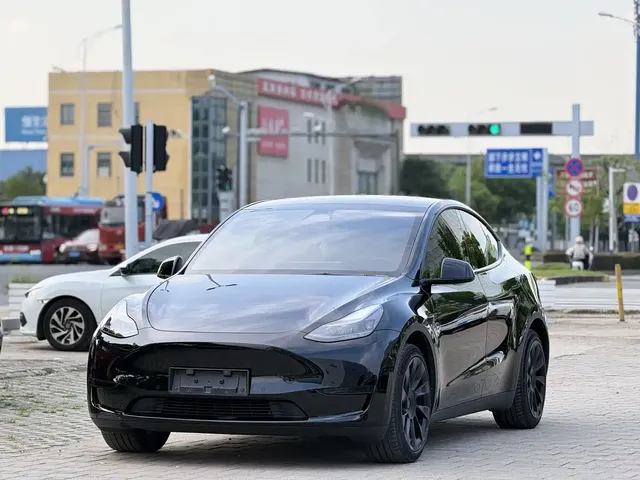 Tesla Model Y 2022 Facelift Rear-Wheel Drive Version
