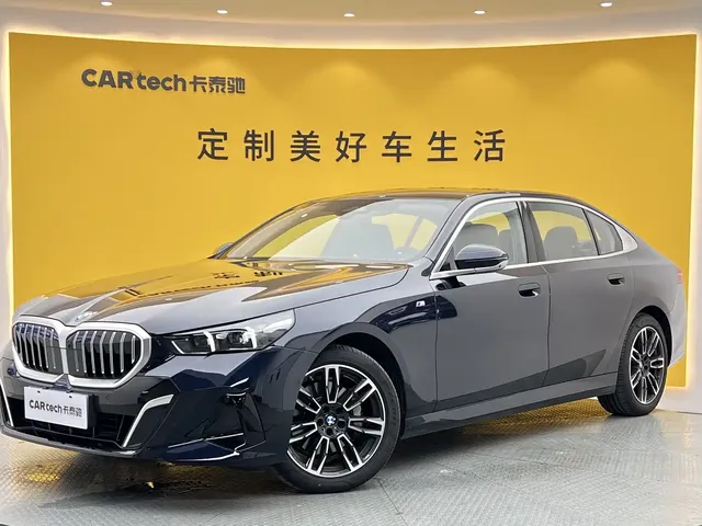 BMW 5 Series 2025 530Li Leading M Sport Package