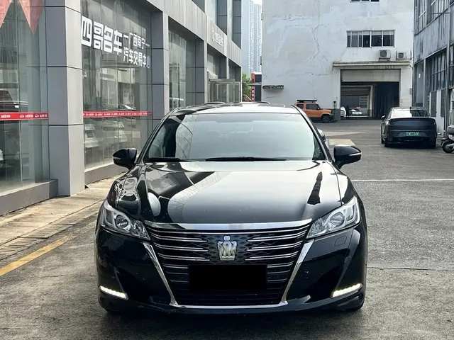 Toyota Crown 2018 2.0T Fashion Edition