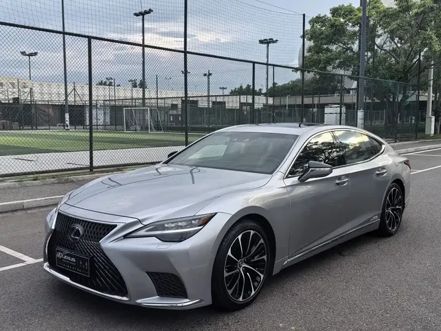 Lexus LS 2021 500h Executive Edition