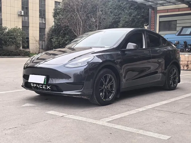 Tesla Model Y 2024 Rear-Wheel Drive Version