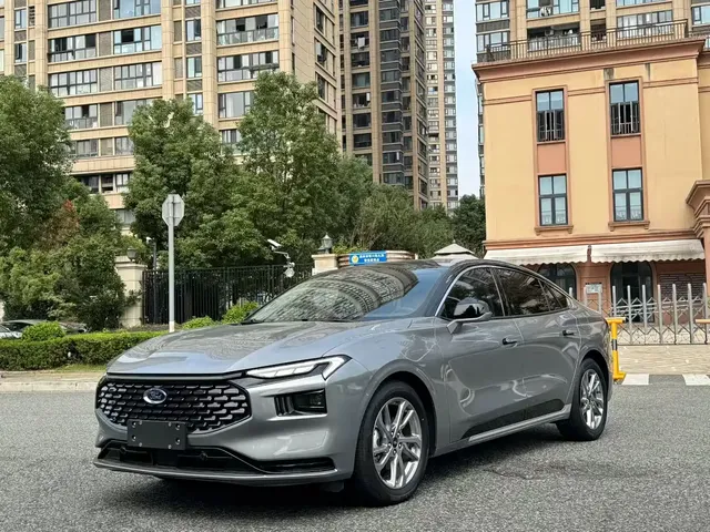 Ford Mondeo 2023 EcoBoost 245 Luxury