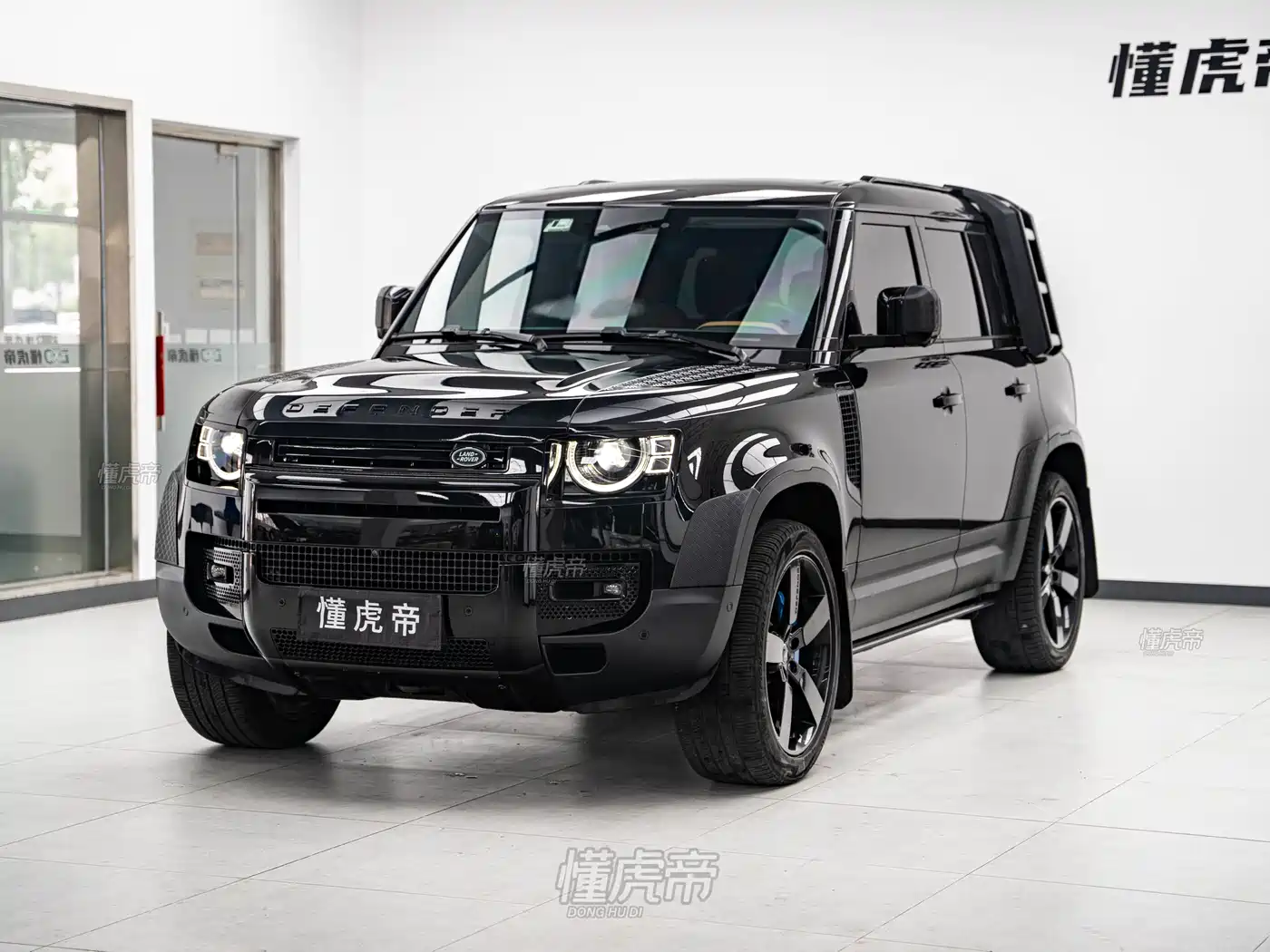 Land Rover Defender 2024 110 3.0T P400 Dark Special Edition