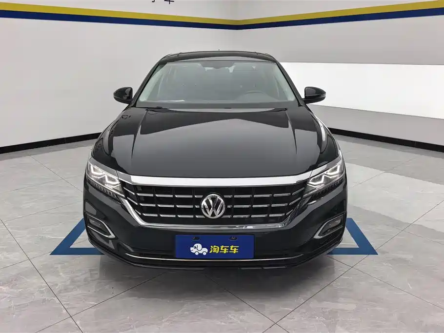 Volkswagen Passat 2020 330TSI Luxury Edition China VI