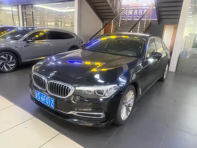 BMW 5 Series 2020 525Li Luxury Package