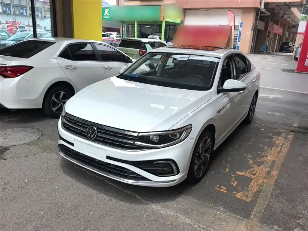 Volkswagen Bora 2023 300TSI DSG Premium Edition