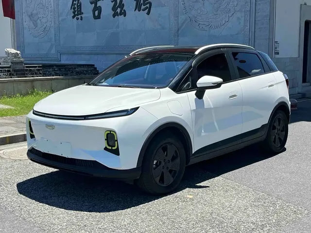 Geely Geometry E Firefly 2023 401KM Linglong Tiger 5-Seater