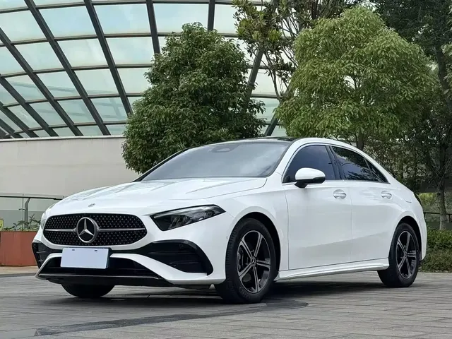 Mercedes-Benz A-Class 2023 A 200 L Fashion