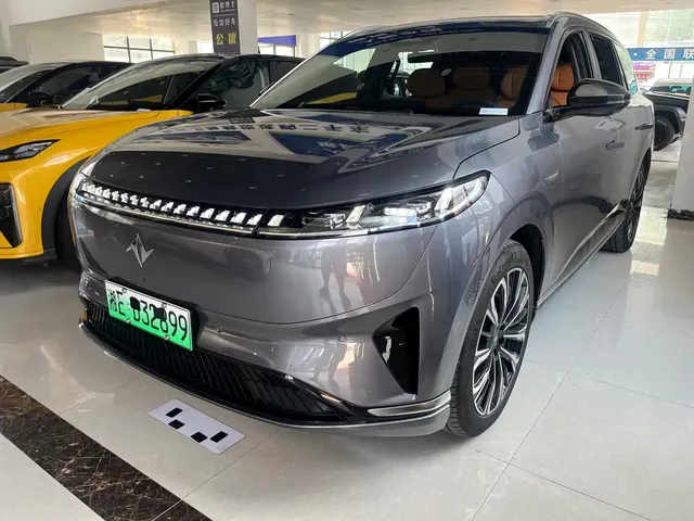 Dongfeng Yipai eπ008 2026 6-seater Pure Electric Family Edition