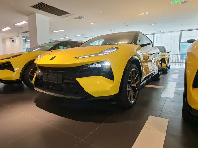 Lotus Cars ELETRE 2025 600 Luxury