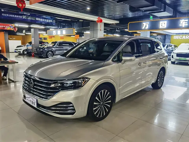 Volkswagen Viloran 2020 380TSI Premium
