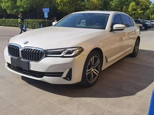 BMW 5 Series 2023 Facelift 530Li Leading Luxury Package