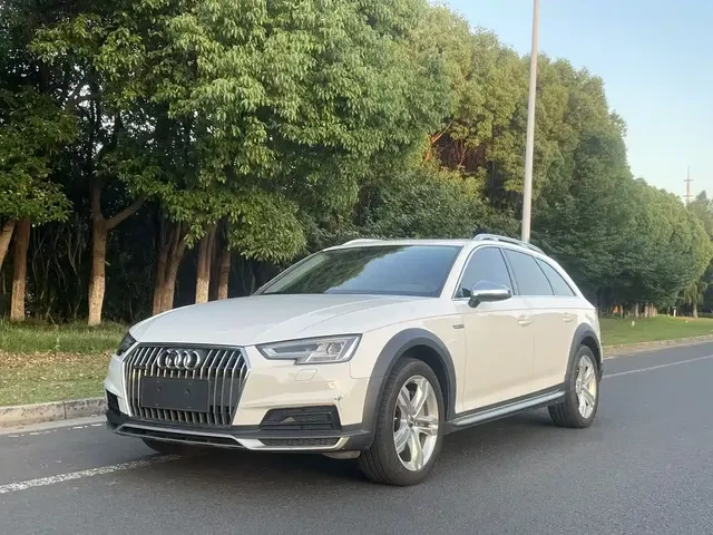 Audi A4 (Import) 2017 45 TFSI allroad quattro Fashion