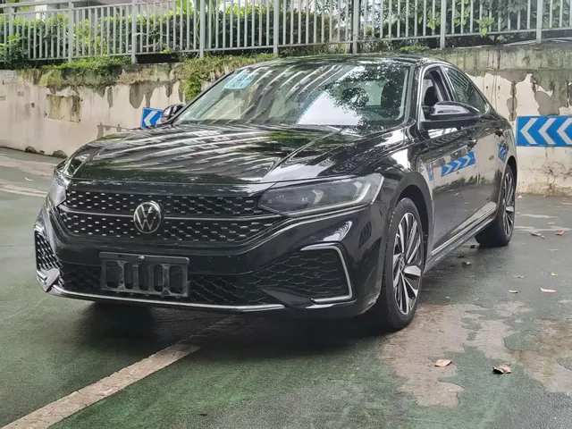Volkswagen Passat 2022 330TSI Starlight Elite Edition