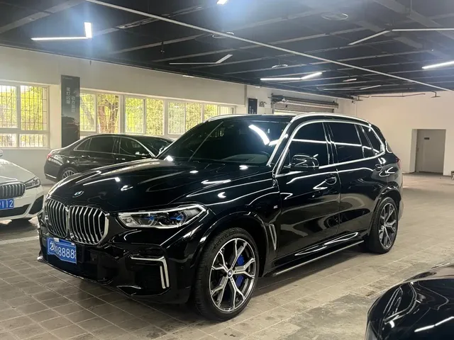 BMW X5 2023 xDrive 40Li M Sport Package