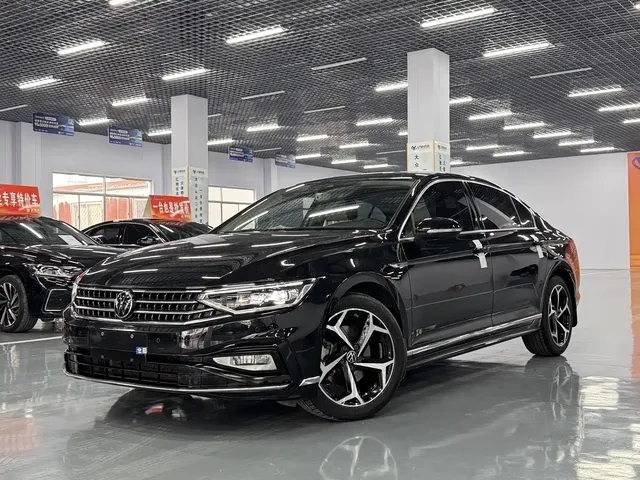 Volkswagen Magotan 2023 Model 2 Million Commemorative Edition 330TSI DSG Luxury