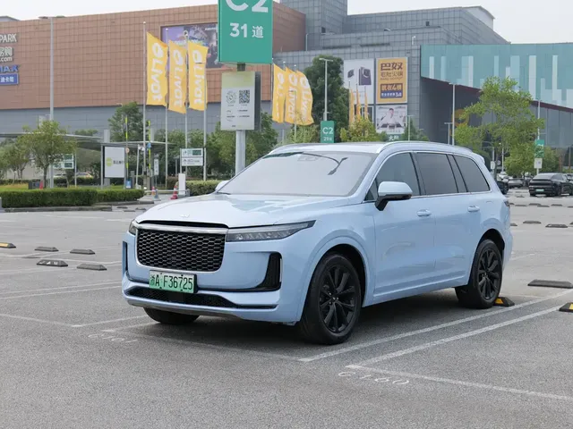 Li Auto Li ONE 2020 Extended Range 6-seater