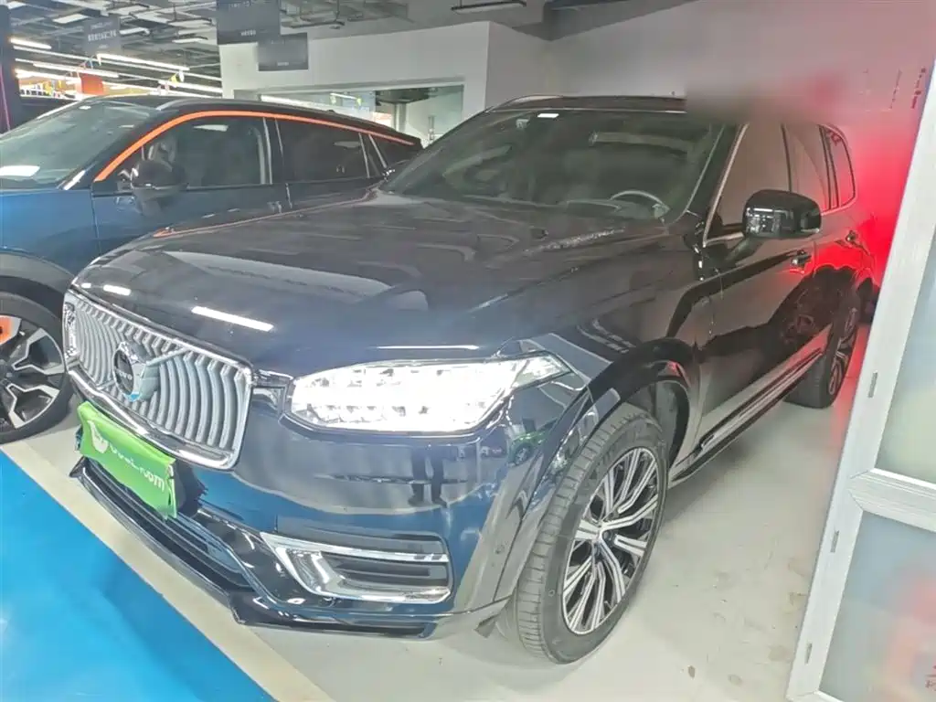 Volvo XC90 Plug-in Hybrid 2022 E-Drive Hybrid T8 Smart Premium Luxury 7-Seater