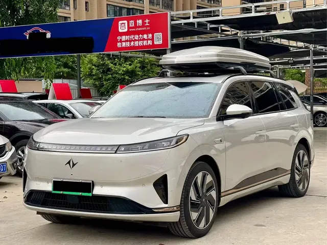 Dongfeng Yipai eπ008 2024 636Max Pure Electric 6-Seater
