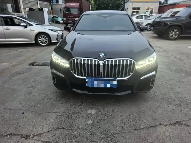 BMW 7 Series 2022 740Li xDrive Executive M Sport Package