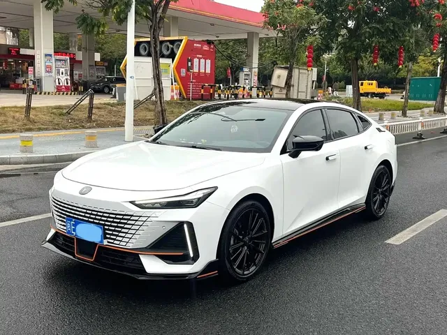 Changan UNI-V 2023 1.5T Sport Edition