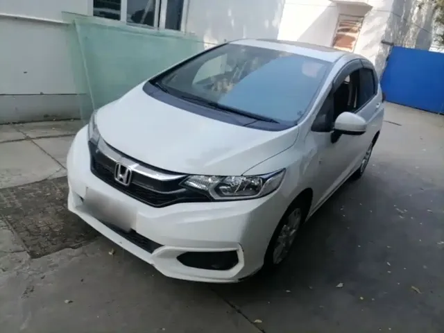 Honda Fit 2018 1.5L CVT Comfort Sunroof Edition