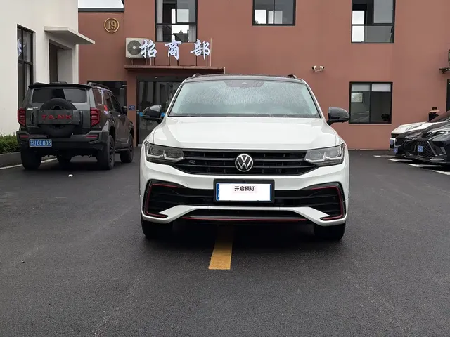 Volkswagen Tiguan X 2023 Facelift 330TSI FWD Prestige Flagship