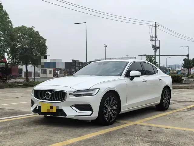 Volvo S60 2022 B4 Smart Vision Luxury Edition