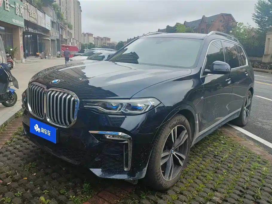 BMW X7 2022 xDrive40i Exclusive M Sport Package
