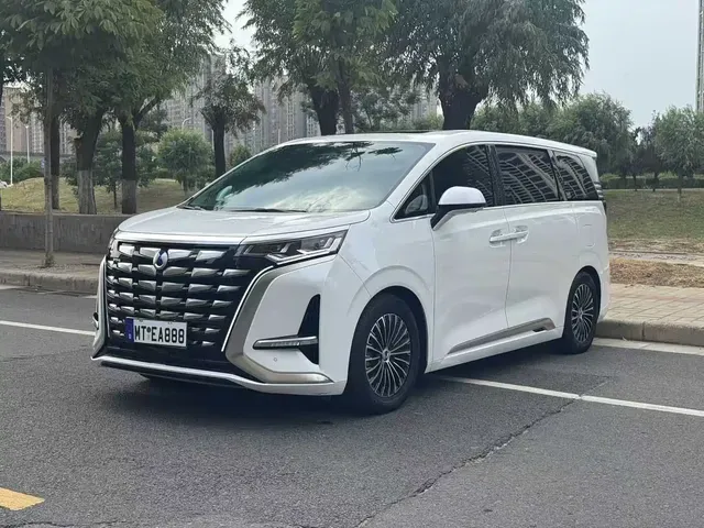 Denza D9 2024 DM-i 980 AWD Prestige