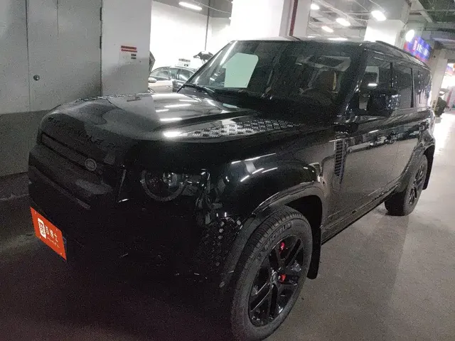 Land Rover Defender 2024 110 3.0T P400 Dark Special Edition